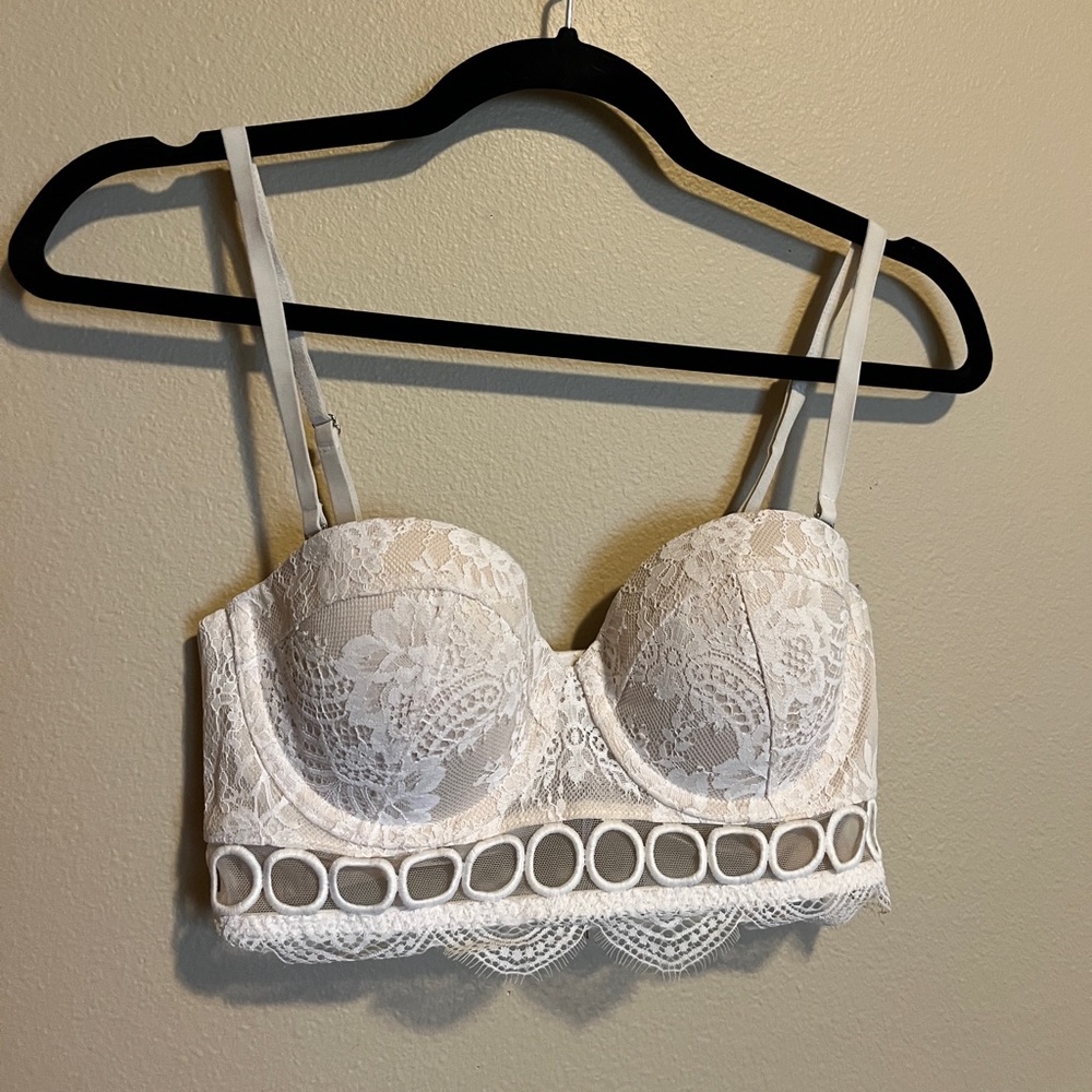 VS White lace bra